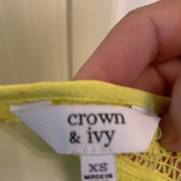 Crown snd Ivy‎ Southbof the Border peasant blouse in yellow gold. NWT. Retail 58 - Picture 3 of 4